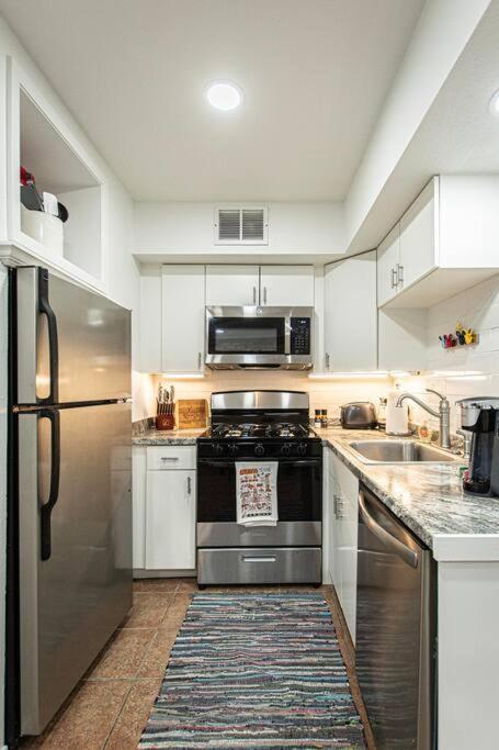 Downtown Austin Suite Retreat Exterior photo
